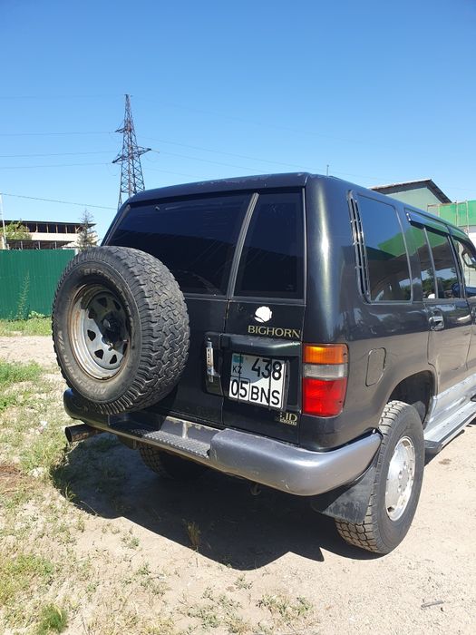Продам Исудзу Бигхорн.