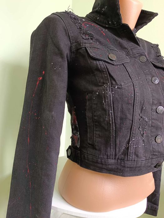 Дамско дънково яке – ръчна изработка с персонализиран диза