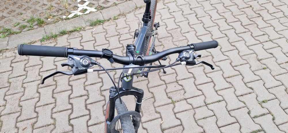 Vând bicicleta MTB Velors