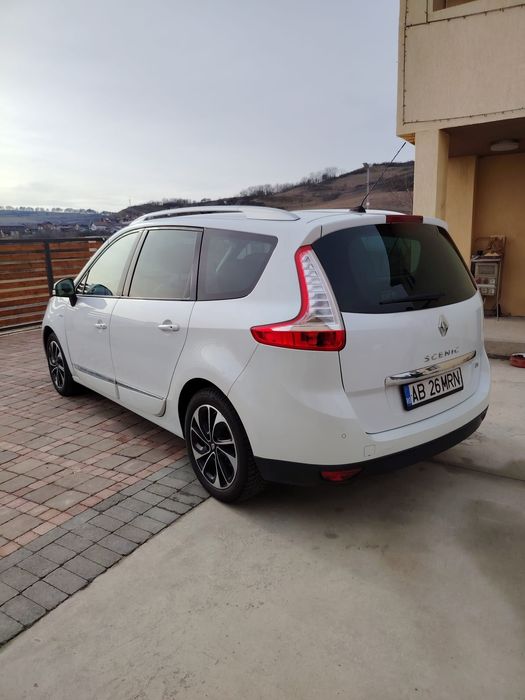 Vind   renault grand scenic