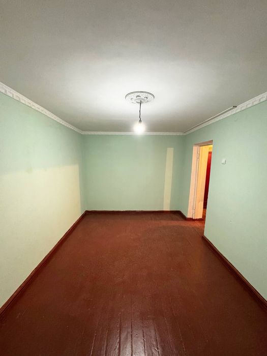 Прадаётся 1х Акавак напротив тойханы Кумушь срочно 2этаж