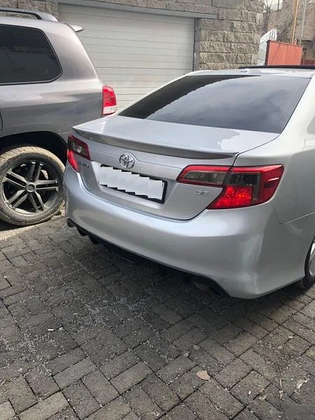 Диффузор на задний бампер Тойота Камри 50СЕ