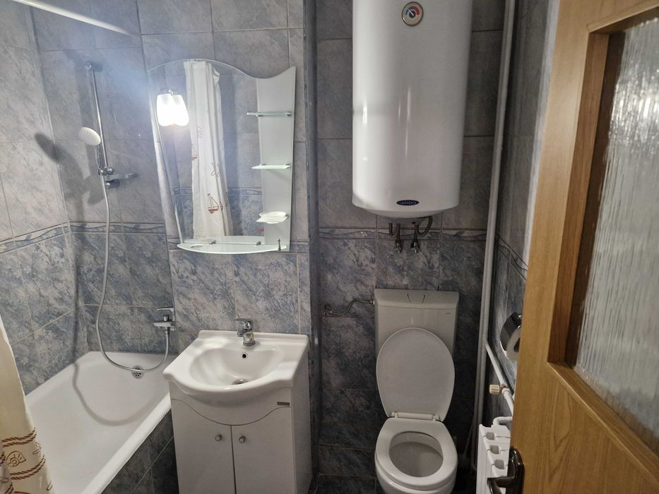 Apartament locatie centrala  - 2 camere de inchiriat