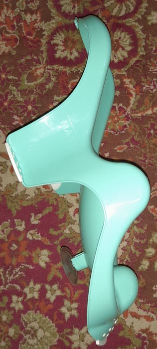 Vand cadita bebelusi