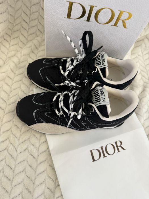 Дамски маратонки нови