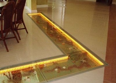 Триплекс стекло , Стеклянные лестницы и полы