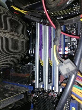 Corsair 3*2gb TR3X6G1600C9