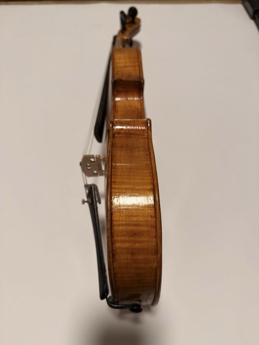 Vioara veche din anii 1900