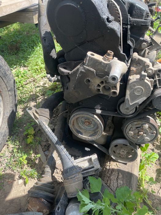 Motor cu cutie de viteze golf 4