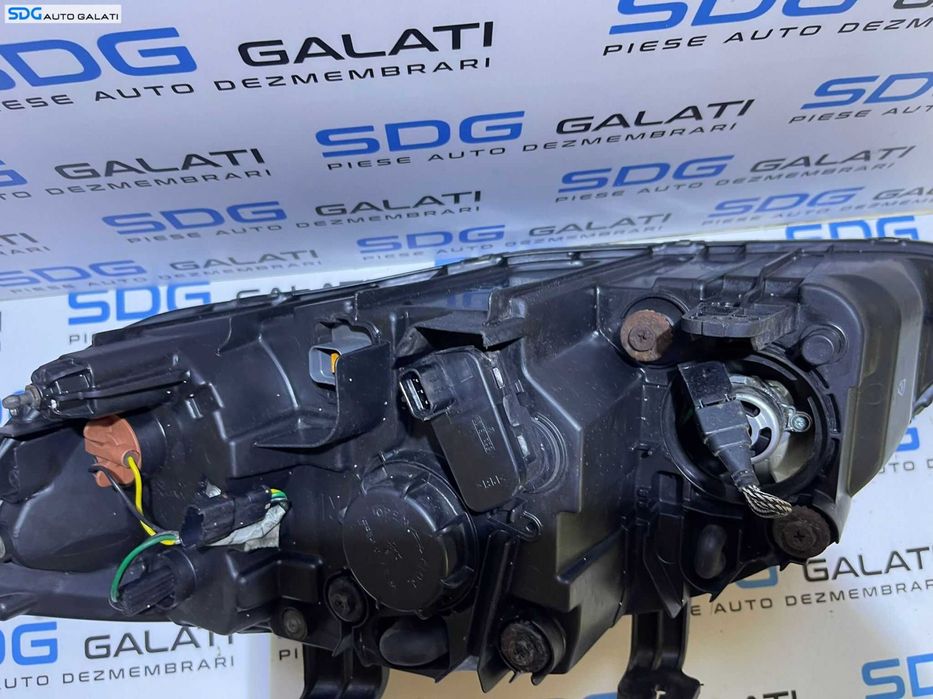Far Dreapta Halogen SsangYong Rodius 2004 - 2012 [L2150]