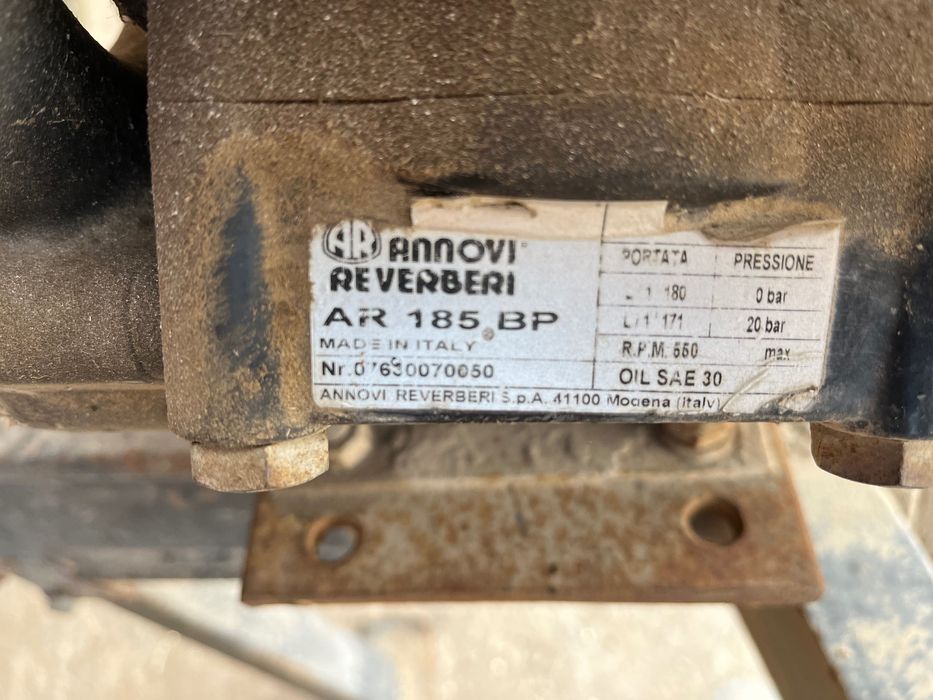 Vand masina de erbicidat G-Jet tractat 3000 l