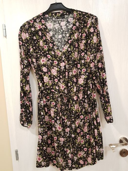 НОВИ Дамски рокли