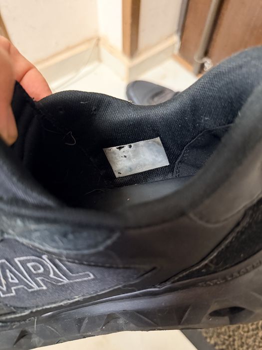Adidasi pantofi originali mar. 43 Calvin klein si Karl Lagerfeld pret 500 amandoi