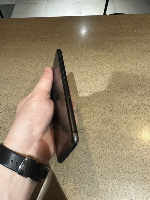 Продам iPhone 8 plus 64g 100%