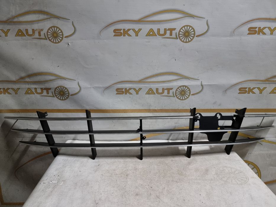 Grila bara fata Ferrari GTC4Lusso dupa 2016