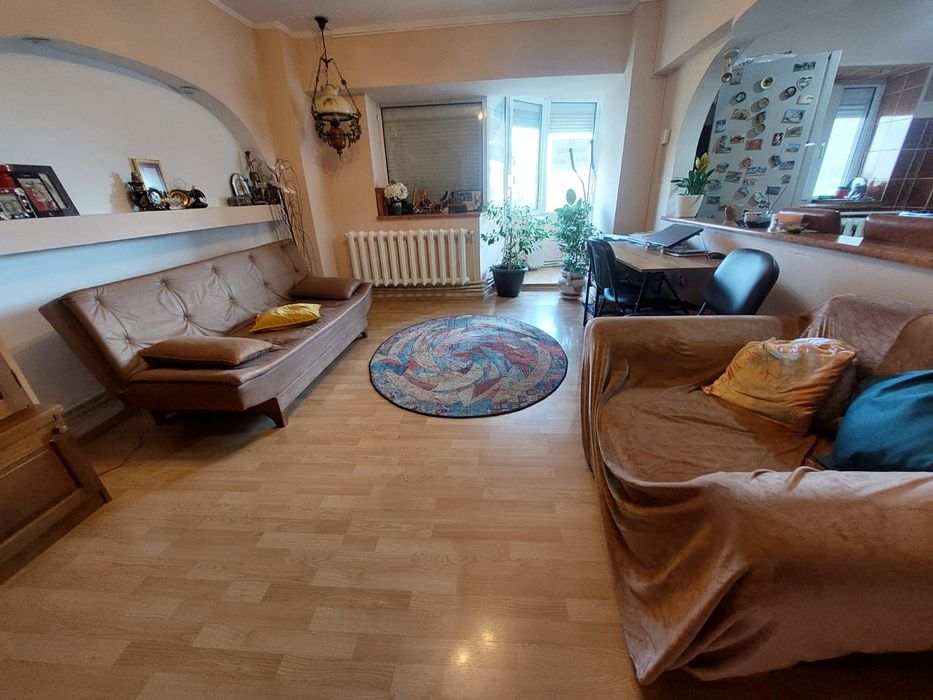 Vând apartament 3 camere, direct de la proprietar. Slobozia, Ialomita