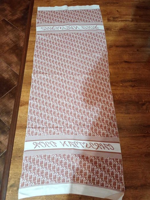 Дамски шал 22лв.