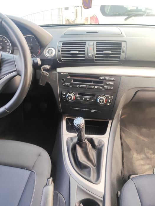 Продавам BMW 118d