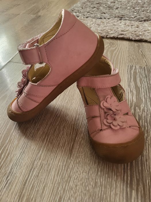 Детски обувки от естествена кожа