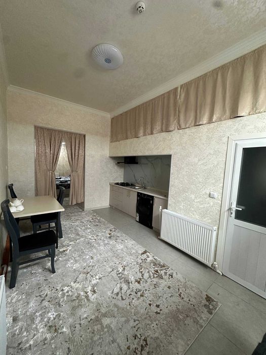 Kunlik kvartira 3 Kishilik Oilagaxam mumkun Yakkasaroyda  600.000 so'm