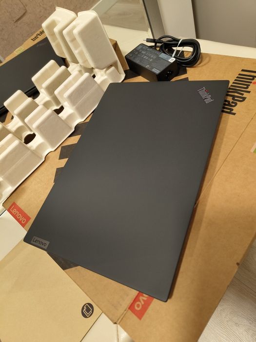 Thinkpad T14s Gen 2,  14", i5 1135G7, 16Gb, 512Ssd, 72%CG