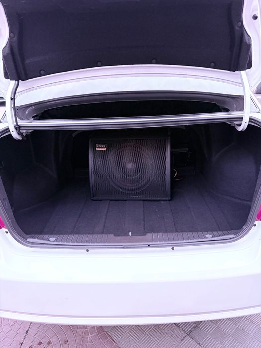 Moshina zor xolati ideal akuratni xaydalgan