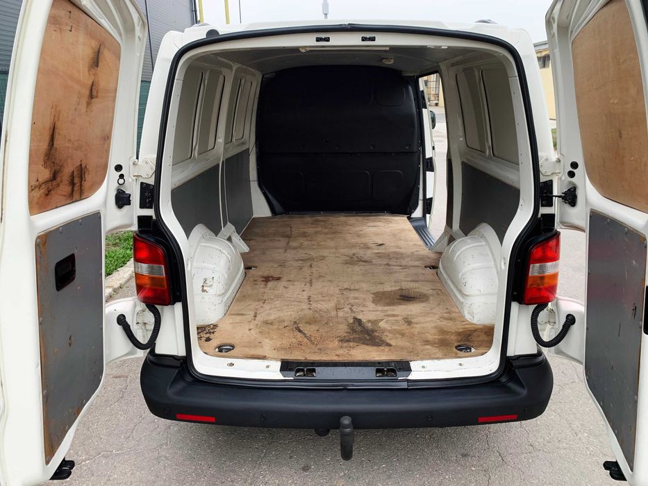 VW TRANSPORTER T5 Long_Motor 1,9 TD_Fabr 2009_ALB_INM.RO 2021_Jante AL