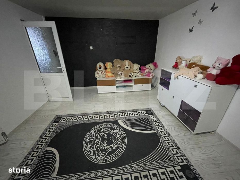 Casa de vanzare, 97 mp, zona Piata Centrala