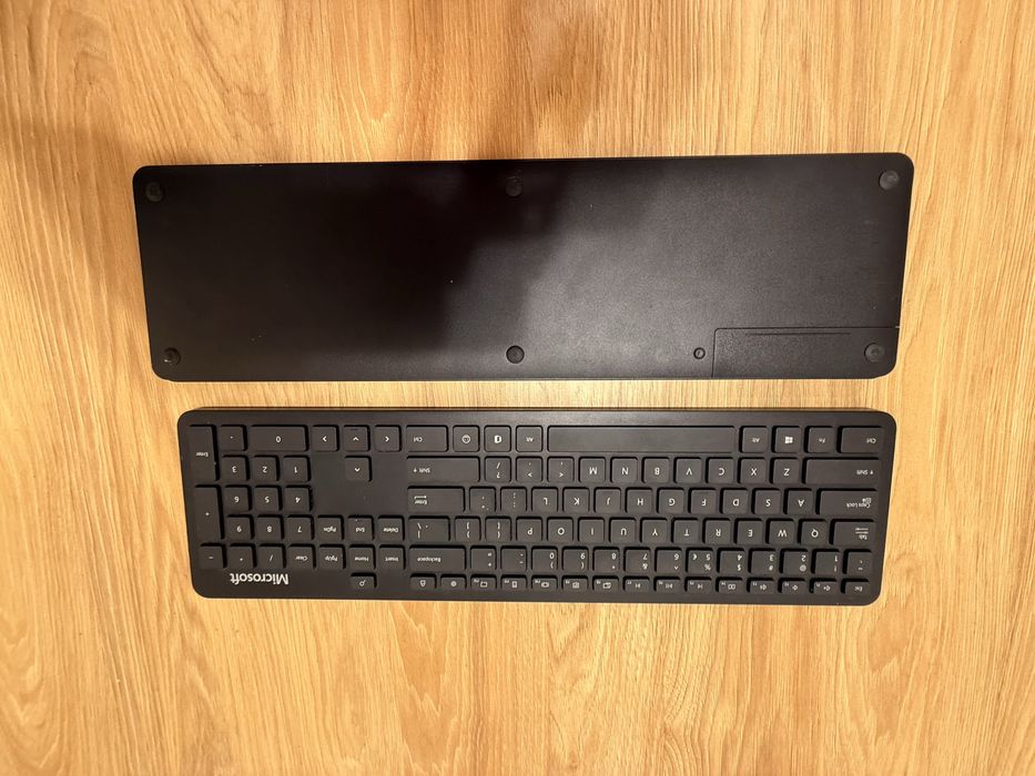 Vand tastatura Microsoft Bluetooth