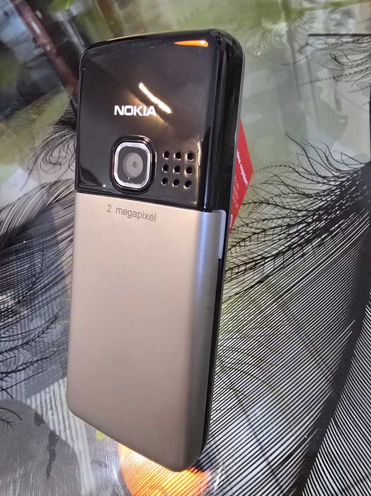 Tepefon Nokia 6300