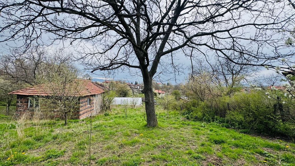 Парцел в Перник-Байкушева махала площ 875 цена 60000