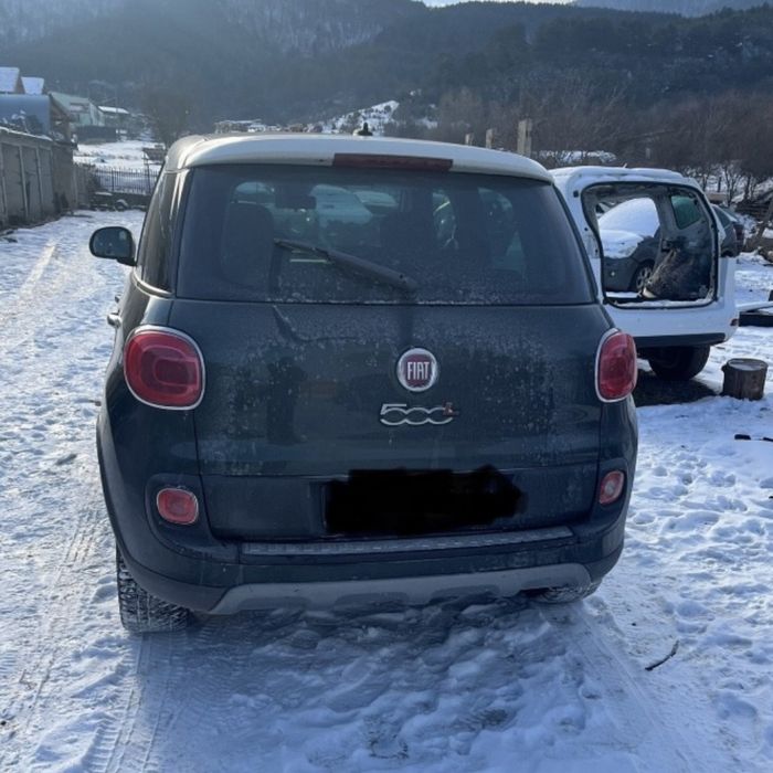 На части! 2x 500L Trekking 1.0i 1.6multijet