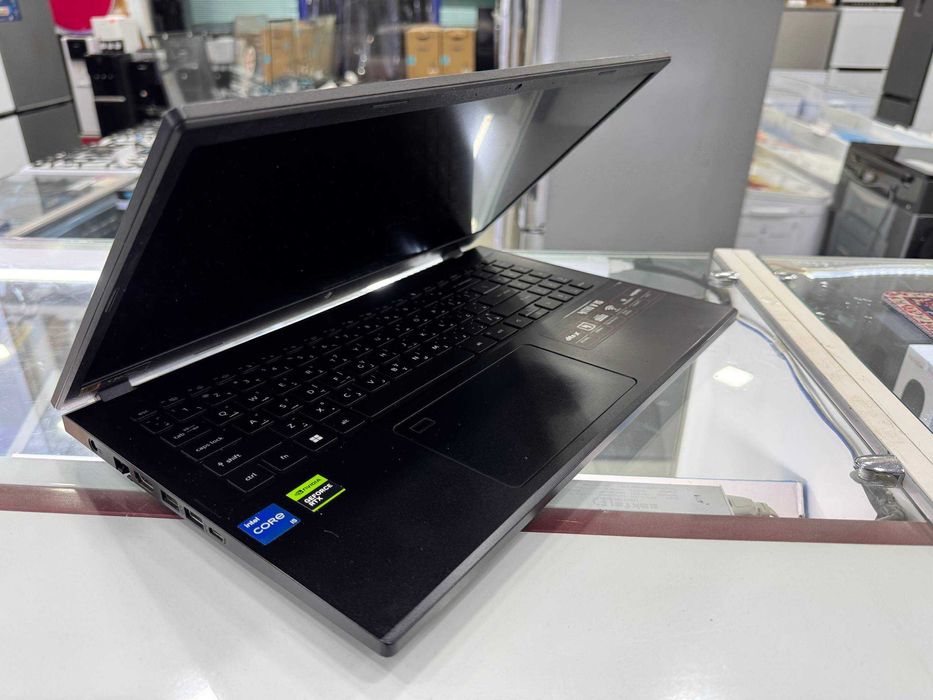 Acer Nitro V15 Igravoy noutbuk