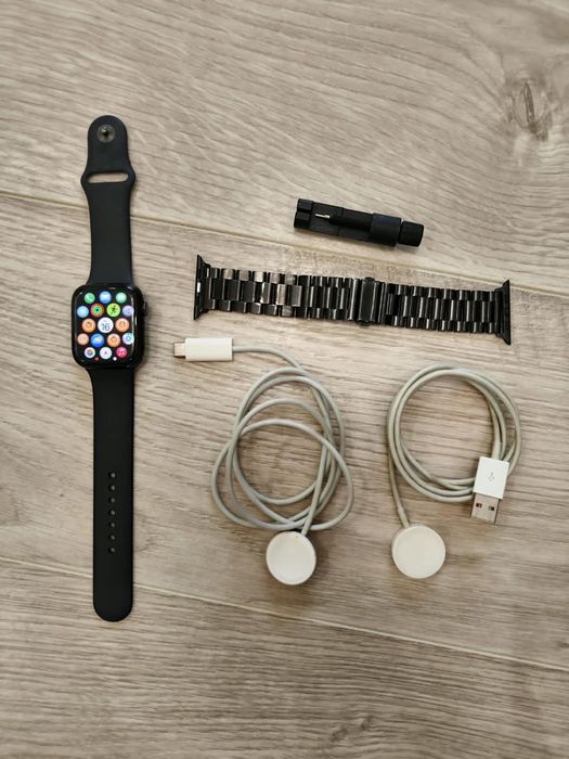 Apple Watch Series 7 45 мм GPS