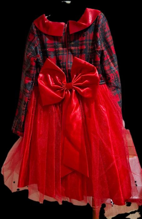 Детски официални роклички в отлично състояние