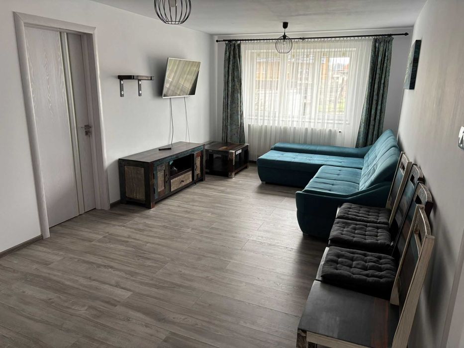 Apartament cu 3 camere - Central