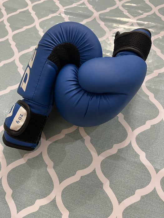 Боксерские перчатки размер 6