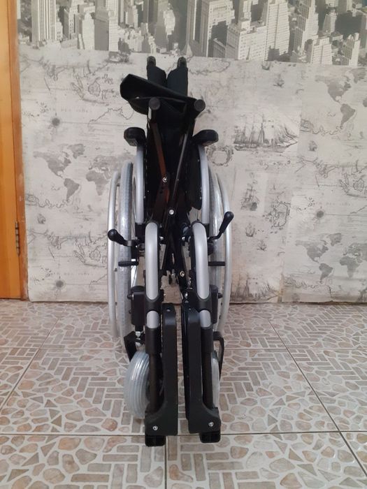 Аренда инвалидная коляска из Германии отличного качества 100% комфорта