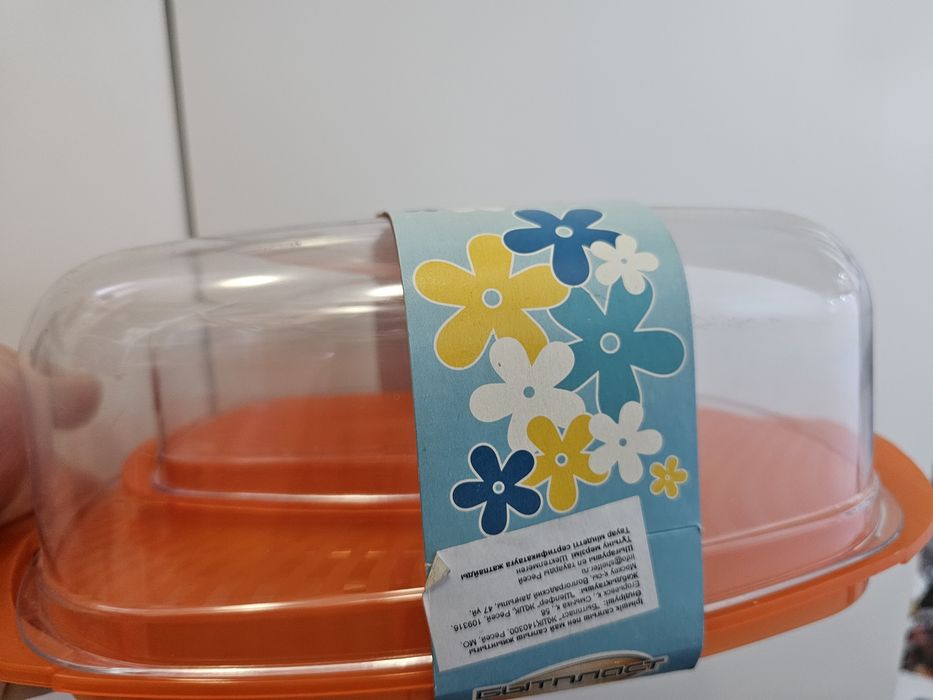 Продам комплект сырница и масленка
