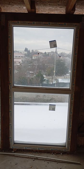 Продавам чисто нова  дограма VIVAPLAST