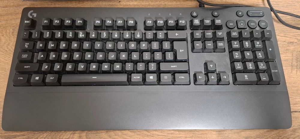 LOGITECH G213 PRODIGY Гейминг клавиатура