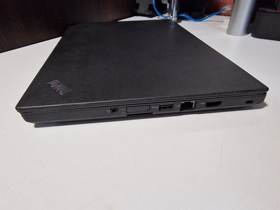 Lenovo ThinkPad T460 / Intel i5 Gen 6 / 8GB RAM / 256GB SSD / Tastatură iluminată / 2 Baterii