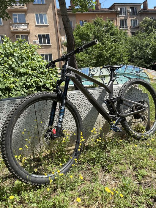 Radon Skeen Trail 9, carbon, 29', карано един сезон.