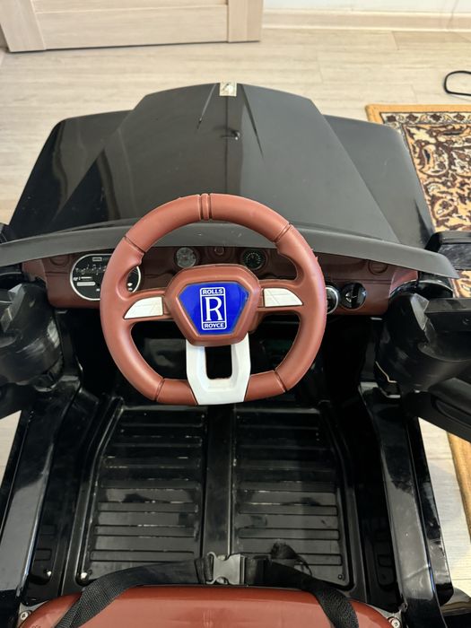 Дет.машина с пультом управления