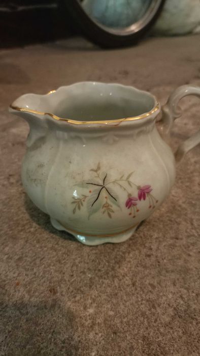 Порцеланов комплект