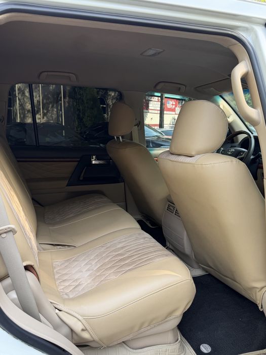 Toyota Land Cruiser 200 Restayling 2021 yil