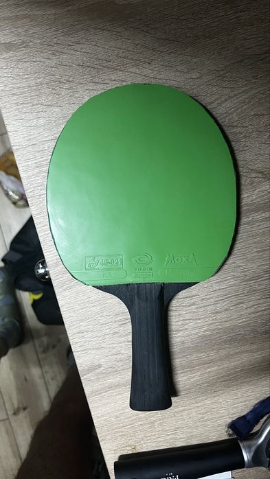 Paleta tenis - lemn carbon XVT Black Knight