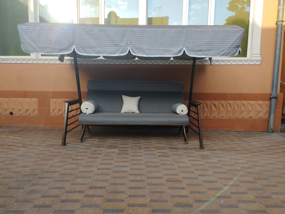 Чехлы на мягкую мебель