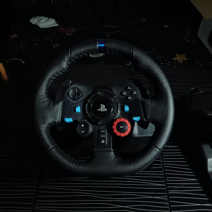 Volan g29 ps3 ps4 ps5 pc fara schimburi