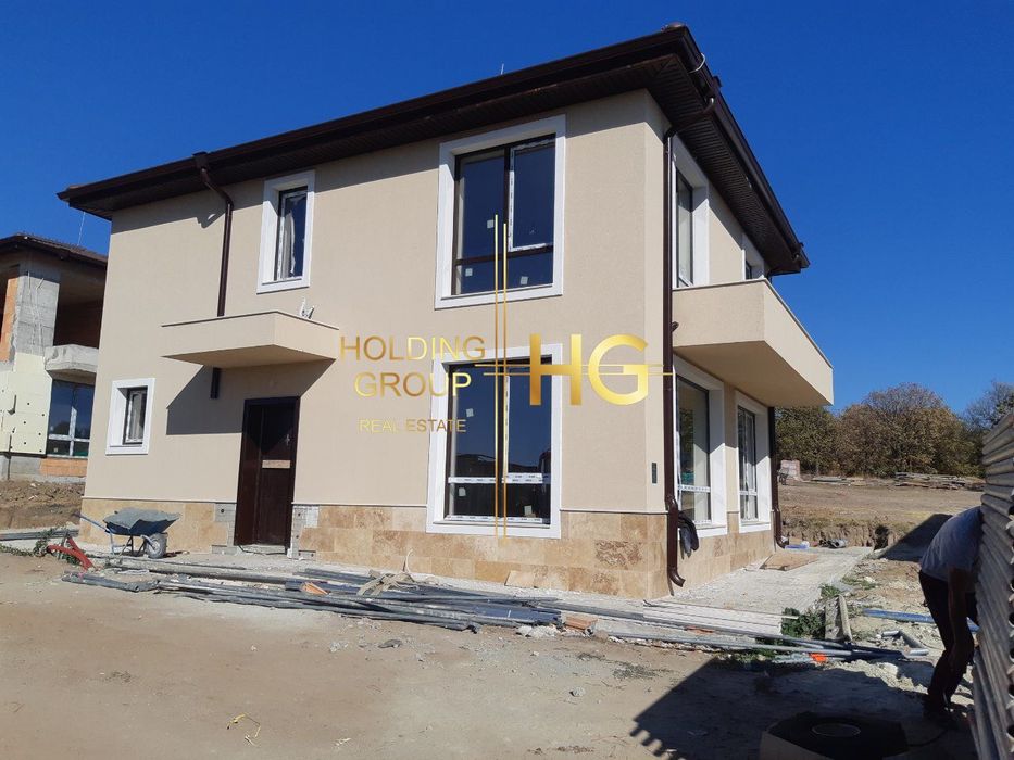 Продава се Къща в с. Приселци, Област Варна - 158 кв.м за 1359 €/кв.м - Снимка #1